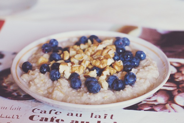 breakfast, oatmeal, walnuts, blueberry, berries, appetizing, delicious, oatmeal, oatmeal, oatmeal, oatmeal, oatmeal
